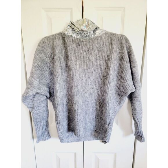 Love Change M Sweater Gray Turtleneck Silver Beading Long Sleeve Crop Wool Blend - Picture 2 of 6